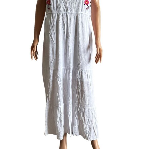 KELLY RENEÈ White Crepe Flower Embroidered Maxi Dress XLARGE - Picture 8 of 14